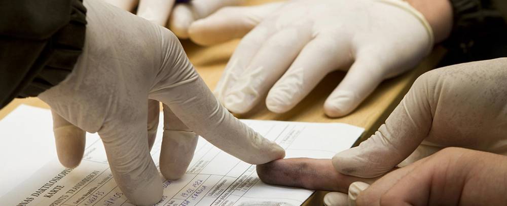 از چه طریقی میتوانیم گواهی عدم سوء پیشینه بگیریم؟