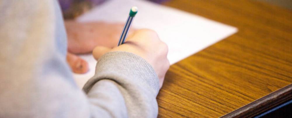 دفترچه سوالات آزمون کارشناسی ارشد 1401 حقوق